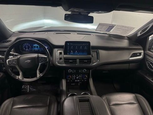 Used 2023 Chevrolet Suburban Z71 w/ Luxury Package image 16