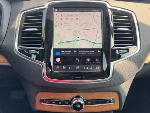 Certified 2024 Volvo XC90 B6 Plus w/ Protection Package AWD/4WD image 17