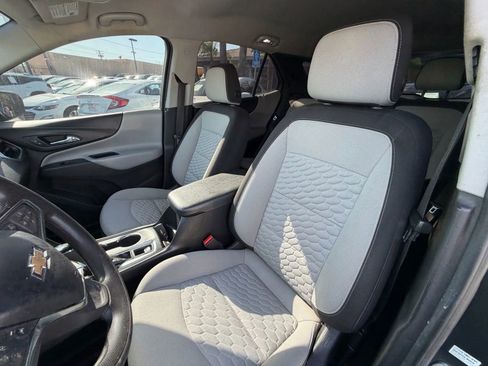 Used 2021 Chevrolet Equinox LS w/ LPO, Blackout Package FWD image 12