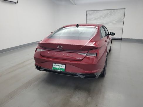 Used 2021 Hyundai Elantra Limited FWD image 7