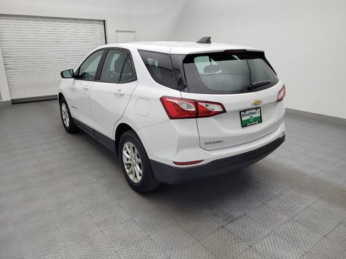 Used 2019 Chevrolet Equinox LS FWD image 5