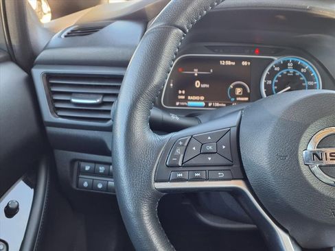 Used 2018 Nissan Leaf SL w/ SL Technology Package image 12