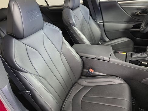 Used 2025 Lexus ES 350 F Sport image 32