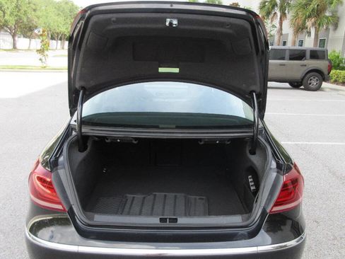 Used 2013 Volkswagen CC Lux image 17