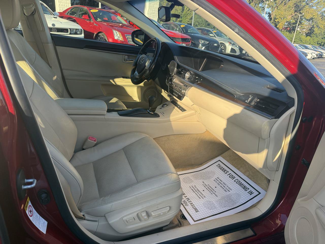 Used 2014 Lexus ES 350 w/ Luxury Package FWD image 18
