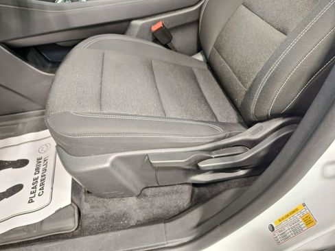 Used 2024 Chevrolet Traverse LS image 27