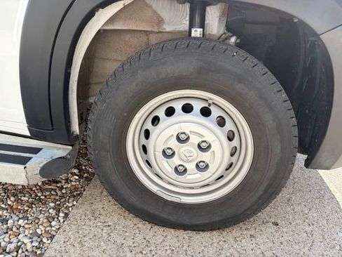Used 2025 RAM ProMaster 2500 w/ U-Haul Equipment Group FWD image 19
