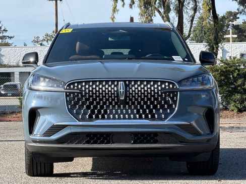 New 2026 Lincoln Aviator Reserve image 3