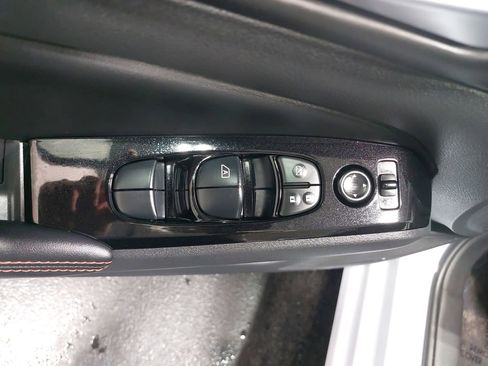 Used 2025 Nissan Altima 2.5 SR image 27