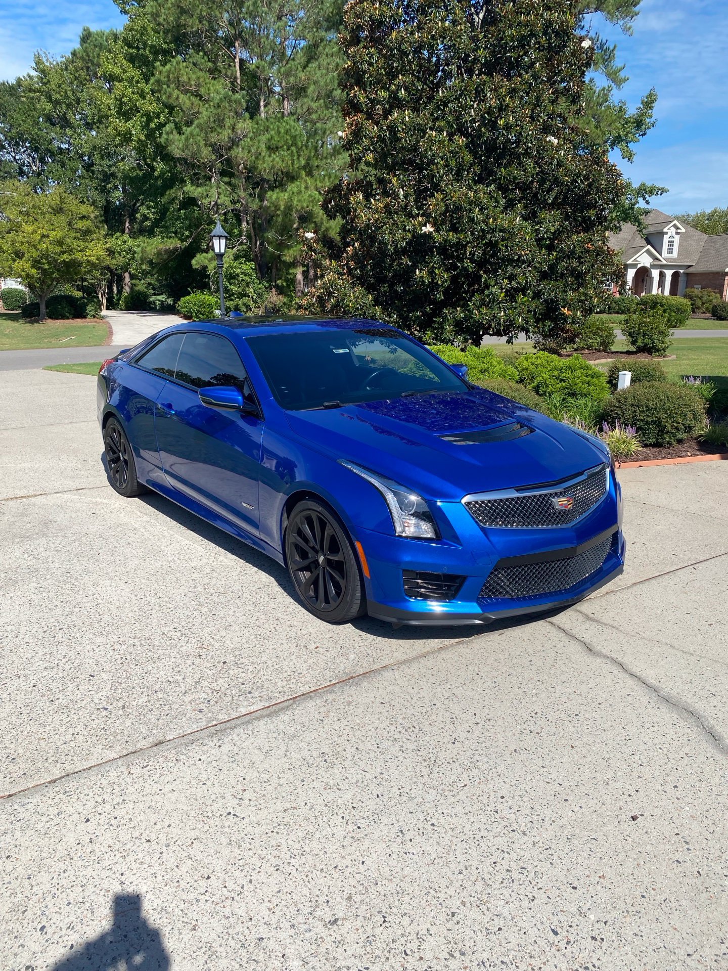 Used 2016 Cadillac ATS V w/ Luxury Package RWD image 2