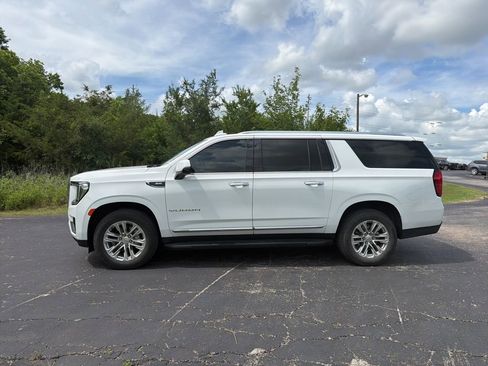 Used 2023 GMC Yukon XL SLT w/ SLT Luxury Package AWD/4WD image 5