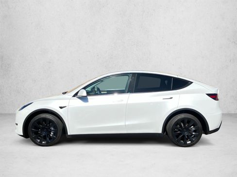 Used 2023 Tesla Model 3 Standard Range RWD image 8