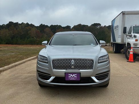 Used 2020 Lincoln Nautilus FWD w/ Equipment Group 101A image 2