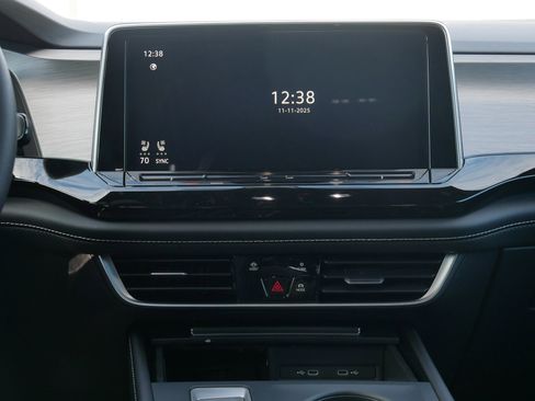 New 2026 Volkswagen Atlas Cross Sport SE image 10