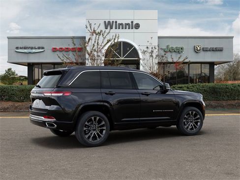 New 2025 Jeep Grand Cherokee Overland w/ Luxury Tech Group IV image 4