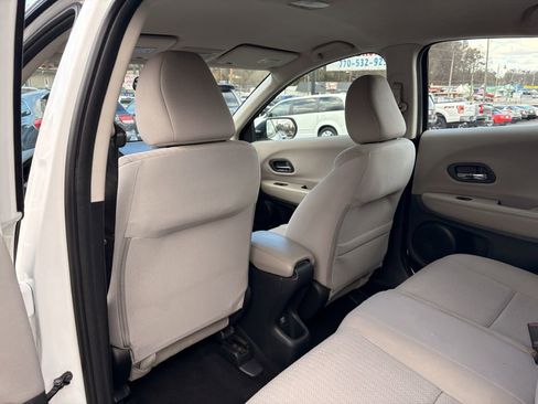Used 2017 Honda HR-V LX image 13