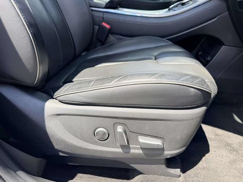 Used 2024 Hyundai Palisade Calligraphy AWD/4WD image 9