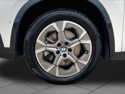 Used 2025 BMW X1 xDrive28i AWD/4WD image 11