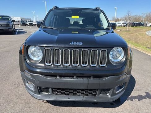 Used 2016 Jeep Renegade Latitude FWD image 12