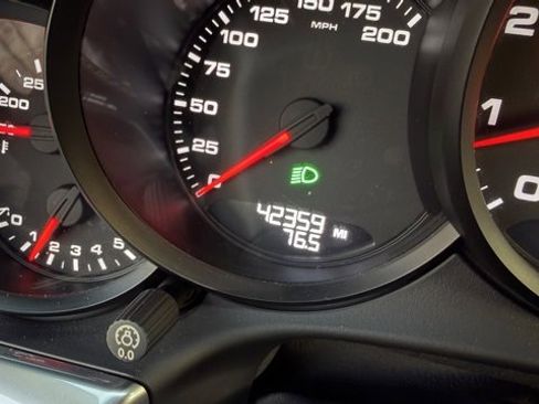 Used 2015 Porsche 911 Carrera image 7