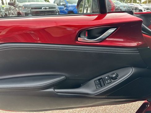 Used 2022 MAZDA MX-5 Miata RF Grand Touring w/ Weather Package image 29