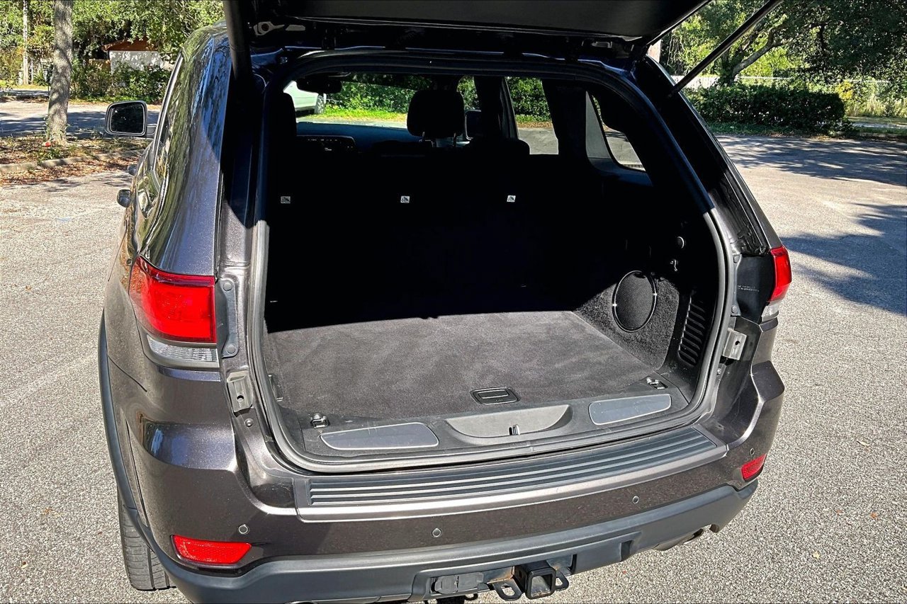 Used 2019 Jeep Grand Cherokee Trailhawk w/ Trailhawk Luxury Group AWD/4WD image 36