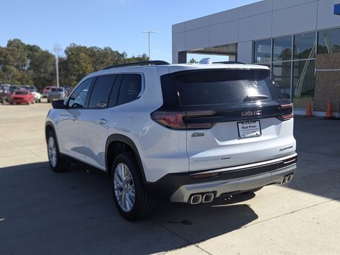 New 2026 GMC Acadia Elevation w/ Elevation Premium Package AWD/4WD image 9