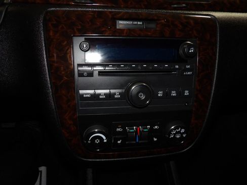 Used 2016 Chevrolet Impala LTZ image 9