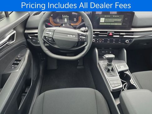 New 2026 Kia Sportage LX FWD image 12