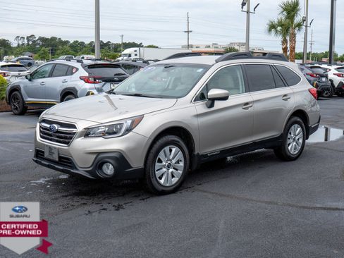 Used 2019 Subaru Outback 2.5i Premium AWD/4WD image 7
