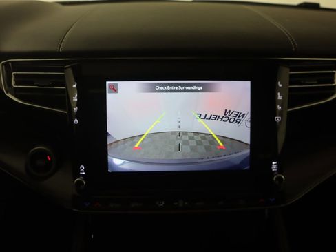 Used 2023 Jeep Wagoneer Series II w/ Premium Group I image 14