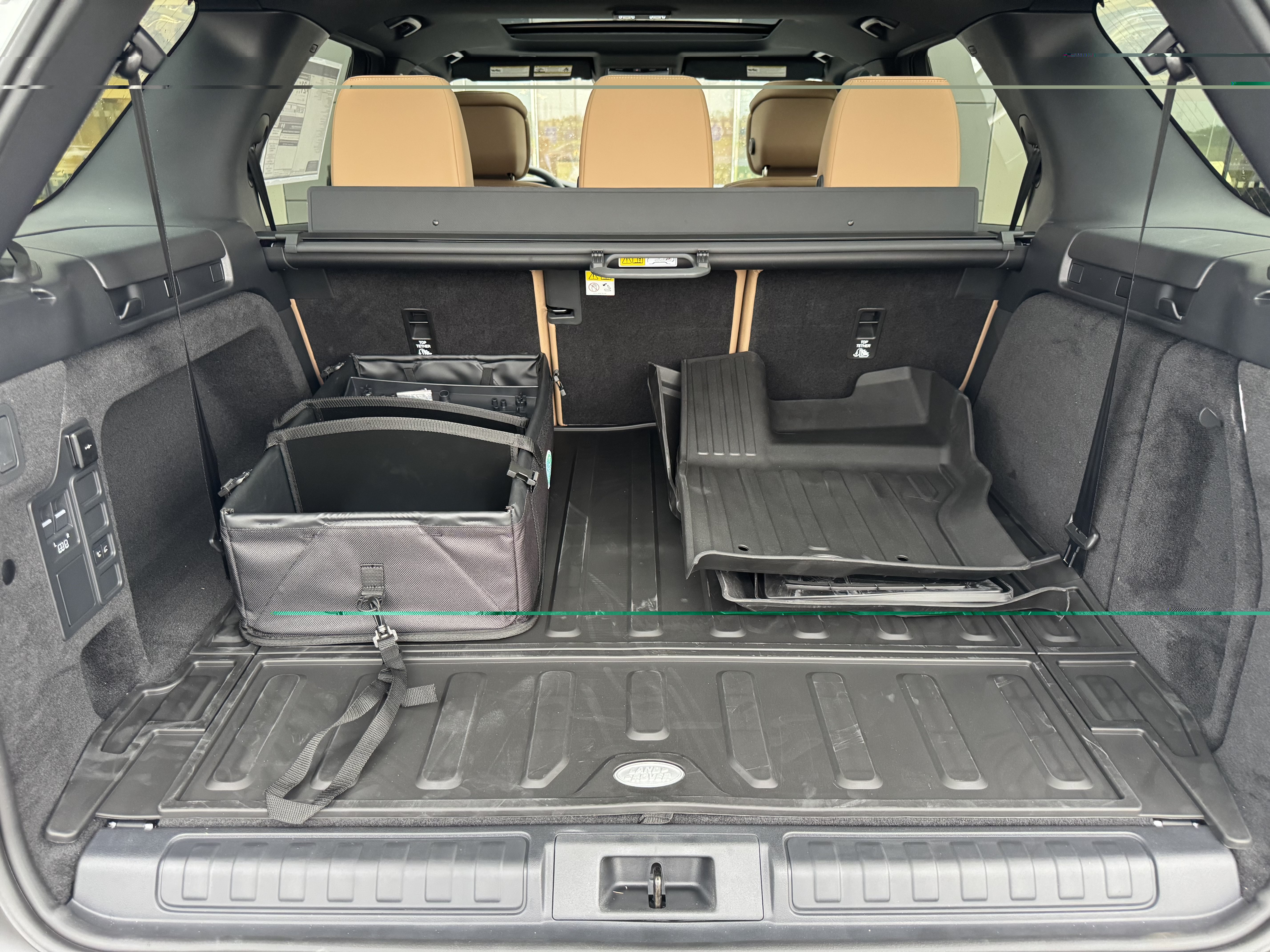 New 2026 Land Rover Discovery Dynamic SE AWD/4WD image 30