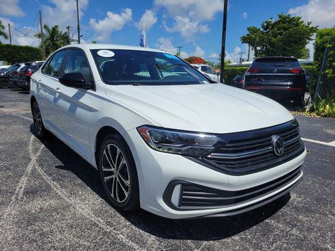 Certified 2023 Volkswagen Jetta Sport FWD image 7