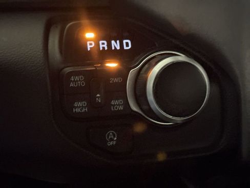 Used 2021 RAM 1500 Big Horn image 17