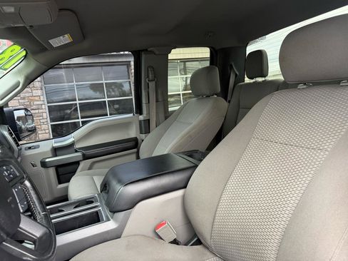 Used 2018 Ford F150 XLT w/ Equipment Group 302A Luxury AWD/4WD image 10