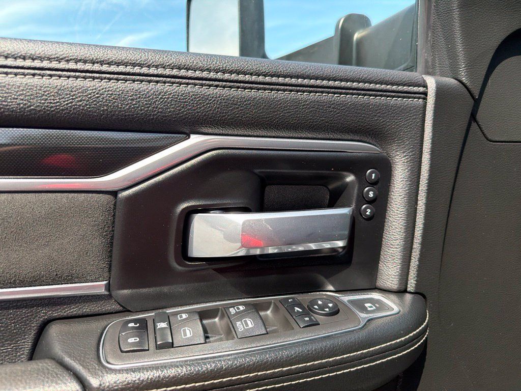Used 2022 RAM 3500 Laramie w/ Night Edition AWD/4WD image 14