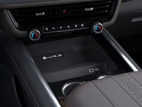 New 2025 Chevrolet Suburban High Country image 23