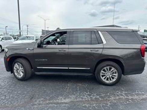 Used 2021 GMC Yukon SLT w/ SLT Luxury Plus Package AWD/4WD image 6