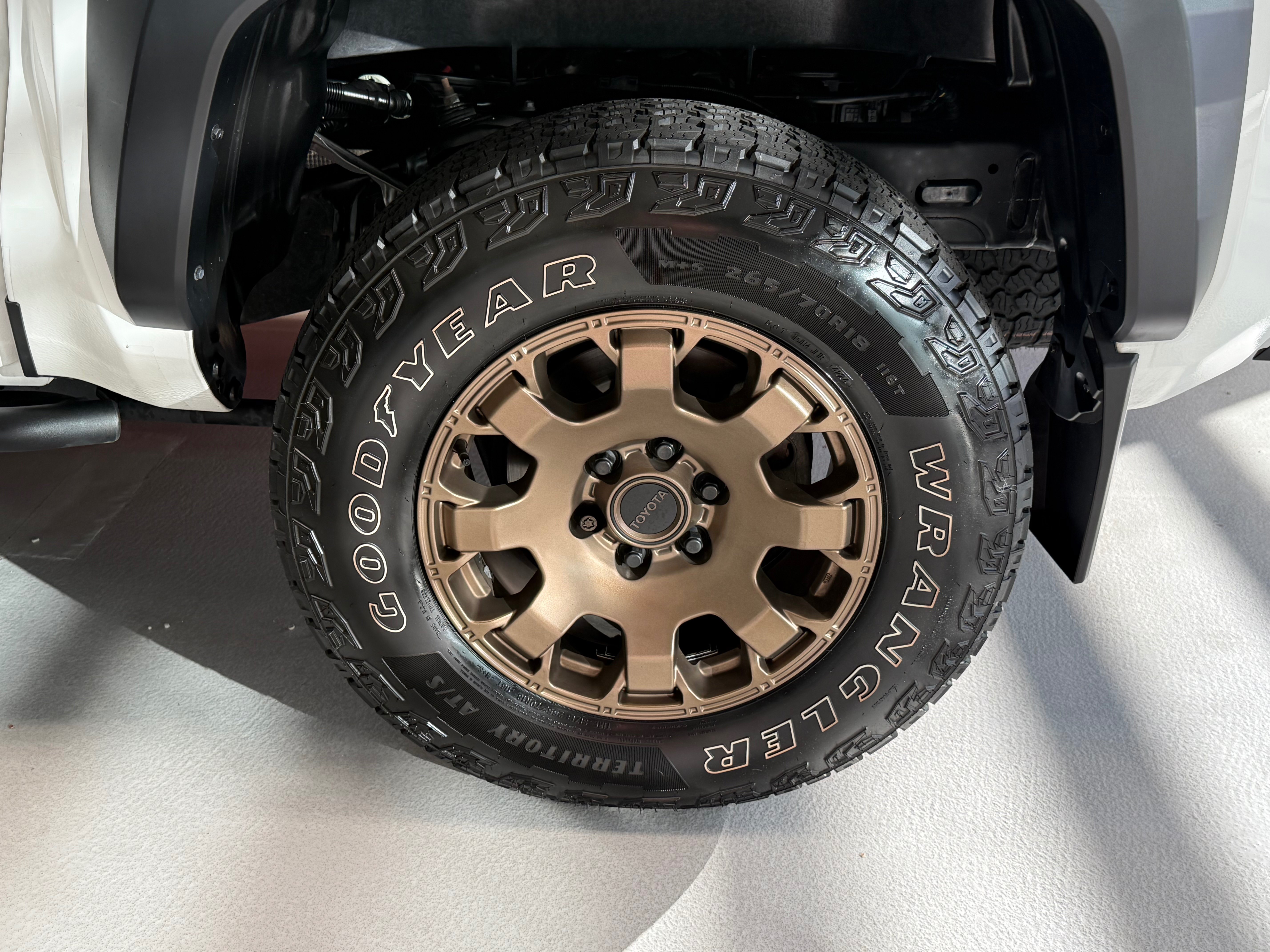 Used 2024 Toyota Tacoma 4x4 Double Cab Hybrid image 4
