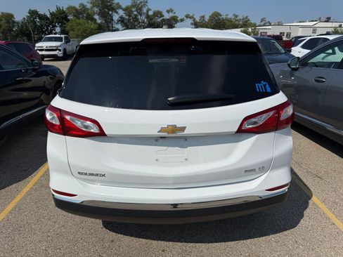Used 2018 Chevrolet Equinox LT AWD/4WD image 3