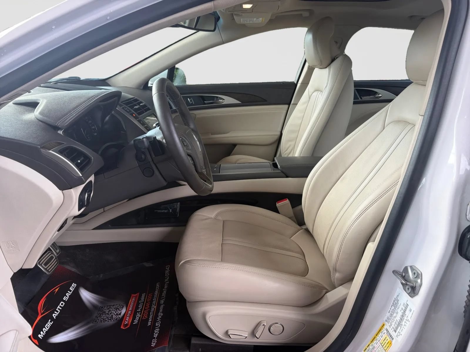 Used 2018 Lincoln MKZ Reserve w/ Magnetic Appearance Package AWD/4WD image 12