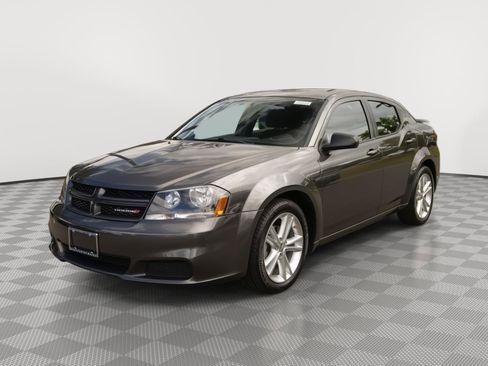 Used 2014 Dodge Avenger SE w/ Rallye Appearance Group FWD image 18