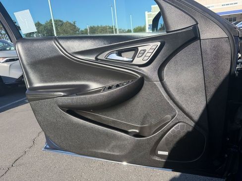 Used 2022 Chevrolet Malibu Premier FWD image 13