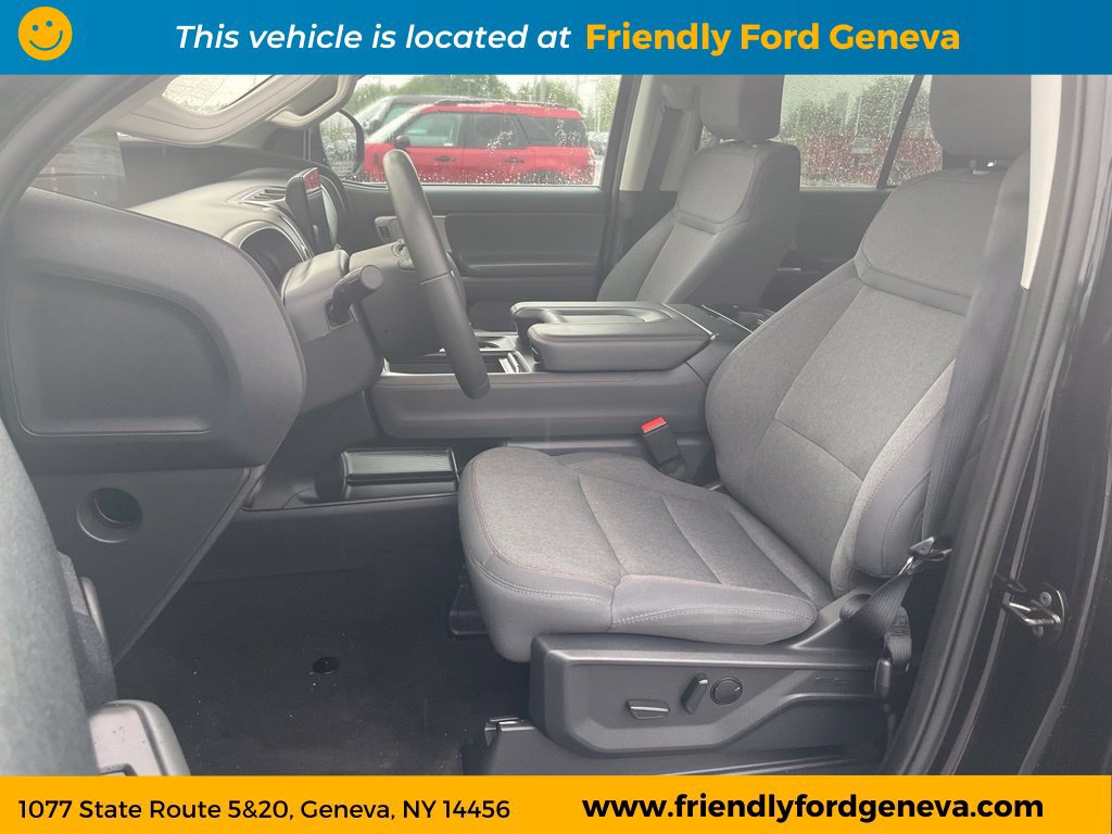 Used 2025 Ford Expedition Max Active AWD/4WD image 15