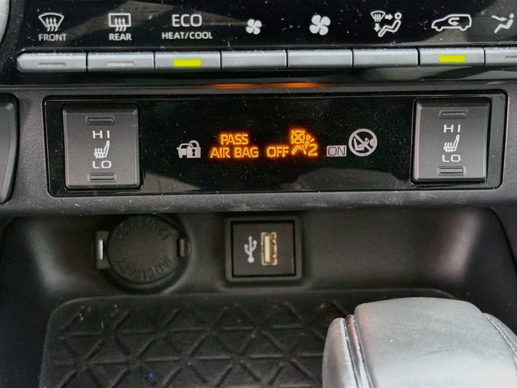 Used 2024 Toyota RAV4 XLE Premium w/ Weather Package AWD/4WD image 22