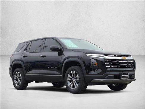 New 2026 Chevrolet Equinox LT w/ Safety and Technology Package FWD image 3