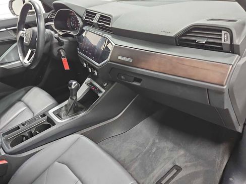 Used 2022 Audi Q3 2.0T Premium AWD/4WD image 6
