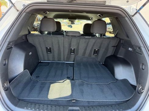 Used 2025 Chevrolet Equinox LT FWD image 18