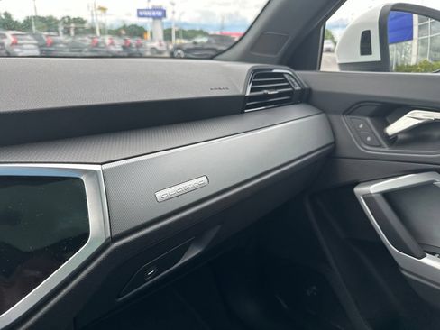 Used 2025 Audi Q3 2.0T Premium AWD/4WD image 25