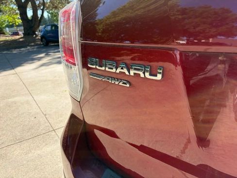 Used 2017 Subaru Forester 2.5i Premium AWD/4WD image 10